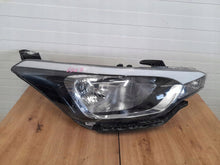 Load image into Gallery viewer, Frontscheinwerfer Hyundai I20 92102C8000 Vorderseite Scheinwerfer Headlight