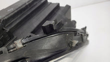Laden Sie das Bild in den Galerie-Viewer, Frontscheinwerfer Mercedes-Benz Cla A1178201661 Xenon Rechts Headlight SCH8364195657ds