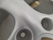 Laden Sie das Bild in den Galerie-Viewer, 1x Alufelge 17 Zoll 7.0" 5x130 55ET Glanz Silber 99636212400 Porsche Rim Wheel FEL1894836536cc