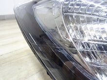 Laden Sie das Bild in den Galerie-Viewer, Frontscheinwerfer Opel Meriva B 13372333 13372334 LED Rechts oder Links