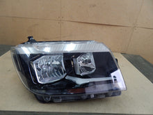 Laden Sie das Bild in den Galerie-Viewer, Frontscheinwerfer VW Crafter 7C1941006 Rechts Scheinwerfer Headlight SCH9712414442uv