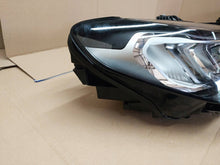 Laden Sie das Bild in den Galerie-Viewer, Frontscheinwerfer BMW 2 Active Tourer U06 5A4224406 Rechts Headlight SCH4559393824mr