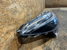 Laden Sie das Bild in den Galerie-Viewer, Frontscheinwerfer Toyota Corolla S2511F097-M Rechts Scheinwerfer Headlight SCH7422279262pm