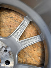 Laden Sie das Bild in den Galerie-Viewer, 1x Alufelge 17 Zoll 7.5" 5x112 30ET 6883518 BMW Rim Wheel FEL3879268566mb