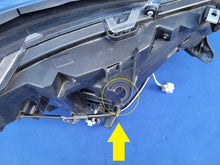 Load image into Gallery viewer, Frontscheinwerfer Toyota 4 81185-42A33 LED Links Scheinwerfer Headlight SCH4765857905tx