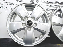 Laden Sie das Bild in den Galerie-Viewer, 4x Alufelge 15 Zoll 5.5&quot; 5x112 46ET Glanz Silber 6855101 Mini Rim Wheel