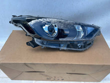 Laden Sie das Bild in den Galerie-Viewer, Frontscheinwerfer Toyota Yaris 81130K0060 Rechts Scheinwerfer Headlight SCH5231370193ii