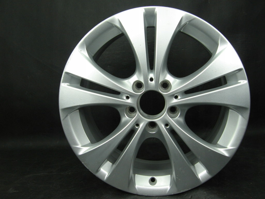 1x Alufelge 17 Zoll 7.5" 5x112 52,5ET Glanz Silber A2464010800 Mercedes-Benz Cla