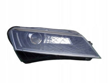 Laden Sie das Bild in den Galerie-Viewer, Frontscheinwerfer Skoda Superb III 3V1941016B LED Rechts Scheinwerfer Headlight