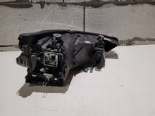Laden Sie das Bild in den Galerie-Viewer, Frontscheinwerfer Audi A1 8X0941005 Xenon Links Scheinwerfer Headlight SCH6858444020xa