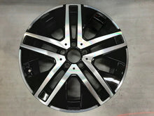 Laden Sie das Bild in den Galerie-Viewer, 1x Alufelge 18 Zoll 7.5&quot; 5x112 53ET A2474012700 Mercedes-Benz Glb X247 Rim Wheel