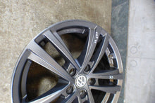 Laden Sie das Bild in den Galerie-Viewer, 1x Alufelge 17 Zoll KBA50930 VW Golf Vii Rim Wheel FEL6780436954ul