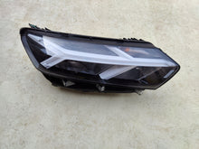 Laden Sie das Bild in den Galerie-Viewer, Frontscheinwerfer Dacia Sandero III Logan Jogger 260107978R LED Rechts Headlight