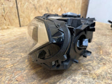 Laden Sie das Bild in den Galerie-Viewer, Frontscheinwerfer BMW X1 F48 5A01171K LED Links Scheinwerfer Headlight SCH8264088538ta