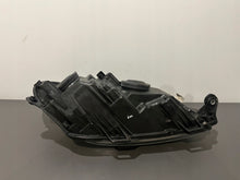 Laden Sie das Bild in den Galerie-Viewer, Frontscheinwerfer Skoda Fabia II 5J1941015E Links Scheinwerfer Headlight