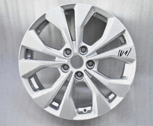 Laden Sie das Bild in den Galerie-Viewer, 1x Alufelge 17 Zoll 7.0&quot; 5x108 47,5ET Glanz Silber L1TC-1007-CA Ford Puma