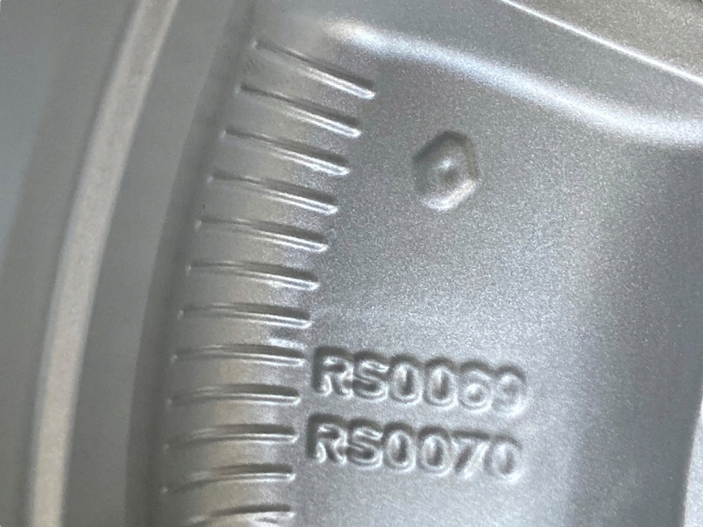 1x Alufelge 16 Zoll 6.5" 5x114.3 50ET Glanz Silber 403007372R Dacia Duster FEL3441889539uc