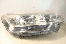 Laden Sie das Bild in den Galerie-Viewer, Frontscheinwerfer Citroën C5 III 03302310 Rechts Scheinwerfer Headlight SCH8579560377re