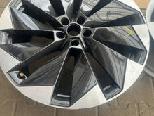 Laden Sie das Bild in den Galerie-Viewer, 1x Alufelge 21 Zoll 8.5" 5x112 40ET 5LA601025L Skoda Enyaq Rim Wheel FEL3027635544tr