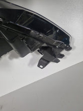 Laden Sie das Bild in den Galerie-Viewer, Frontscheinwerfer Mitsubishi Eclipse Cross Full LED Links Scheinwerfer Headlight SCH1463738066wl