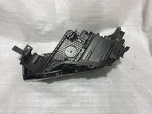 Load image into Gallery viewer, Frontscheinwerfer Toyota I 42119 LED Ein Satz Scheinwerfer Headlight