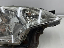 Laden Sie das Bild in den Galerie-Viewer, Frontscheinwerfer Toyota Ractis Rechts Scheinwerfer Headlight SCH8776655912kt