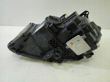 Load image into Gallery viewer, Frontscheinwerfer Hyundai W176 A1768200661 Xenon Rechts Scheinwerfer Headlight