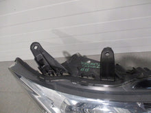 Laden Sie das Bild in den Galerie-Viewer, Frontscheinwerfer Mitsubishi Outlander III 8301C1-98 Rechts Headlight