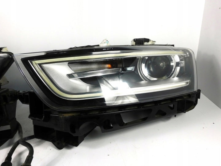 Frontscheinwerfer Audi Q3 8U0941005 8U0941043 LED Ein Satz Headlight SCH4900203060hn