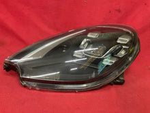 Laden Sie das Bild in den Galerie-Viewer, Frontscheinwerfer Porsche Macan 95B941005F Full LED Links Scheinwerfer Headlight SCH9001909751ym