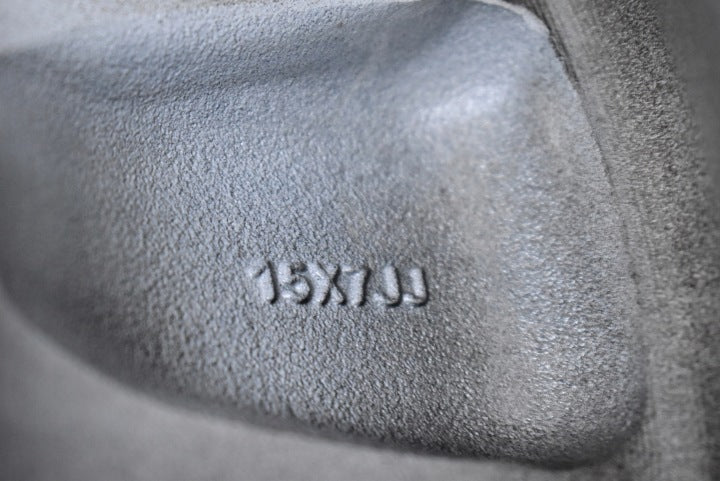 1x Alufelge 15 Zoll 7.0" 6x139.7 30ET Glanz Silber PZ0400K005 Toyota Hilux FEL1347954648da