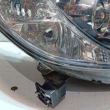 Laden Sie das Bild in den Galerie-Viewer, Frontscheinwerfer Honda Crv Cr-V IV Xenon Ein Stück (Rechts oder Links)