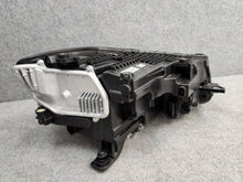 Laden Sie das Bild in den Galerie-Viewer, Frontscheinwerfer VW Caddy I 2K8941035 LED Links Scheinwerfer Headlight SCH6106823948du