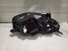 Laden Sie das Bild in den Galerie-Viewer, Frontscheinwerfer Opel Zafira 1656228180 Xenon Links Scheinwerfer Headlight SCH6273567461yw