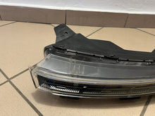 Load image into Gallery viewer, Frontscheinwerfer Hyundai Bayon 92207-Q0600 LED Links Scheinwerfer Headlight