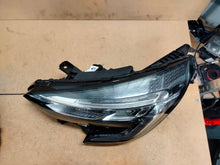 Laden Sie das Bild in den Galerie-Viewer, Frontscheinwerfer Renault Clio V 260604183R 260100902R LED Rechts oder Links SCH6007463541zh