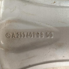 Load image into Gallery viewer, 4x Alufelge 18 Zoll 8.0" 5x112 38ET Glanz Silber A2534010800 Mercedes-Benz Glc FEL3718055705nk