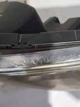 Laden Sie das Bild in den Galerie-Viewer, Frontscheinwerfer Toyota Corolla Verso Links Scheinwerfer Headlight SCH5822315278ii