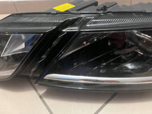 Laden Sie das Bild in den Galerie-Viewer, Frontscheinwerfer Skoda Octavia III 5E1941015E LED Links Scheinwerfer Headlight SCH8062191822tg