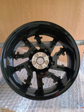 Load image into Gallery viewer, 1x Alufelge 19 Zoll 7.0" 5x108 41ET Glanz Schwarz 9839945680 Peugeot Rim Wheel FEL3398523570mg