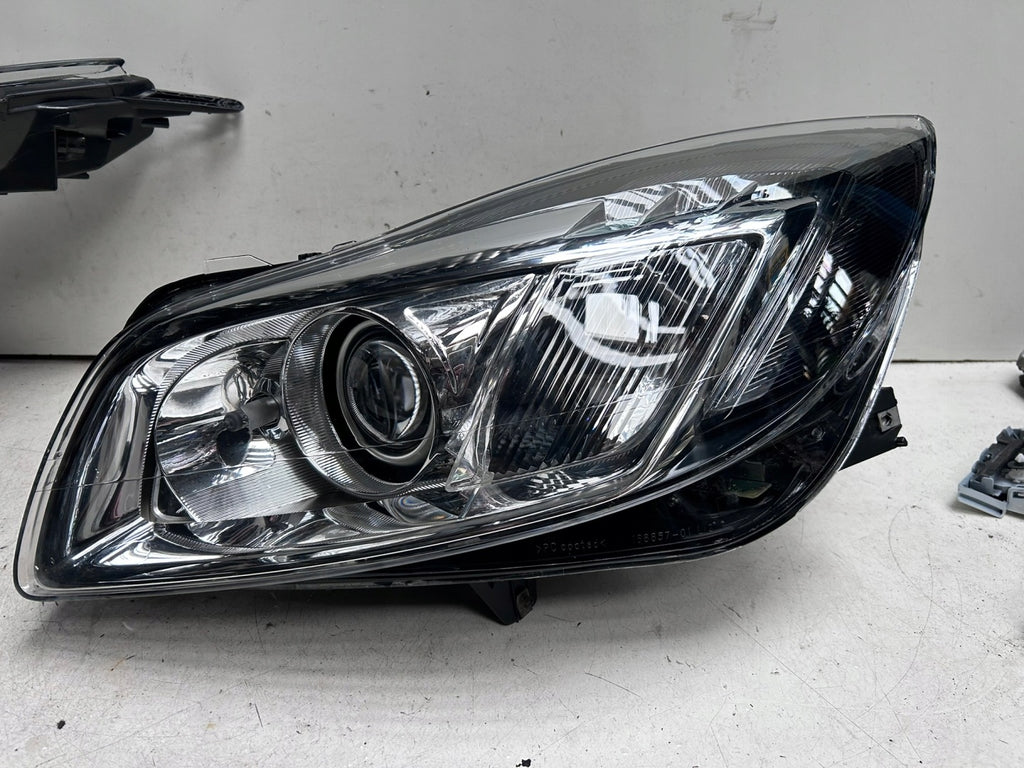 Frontscheinwerfer Opel Insignia A 1ZT009631-02 1ZT009631-01 Ein Satz Headlight SCH9441695645me