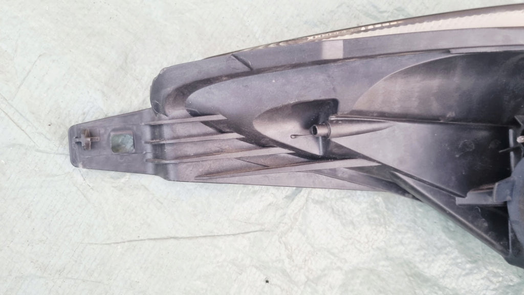 Frontscheinwerfer Ford Fiesta I C1BB-13W029-CG 85122000 Rechts Headlight SCH6342603893th