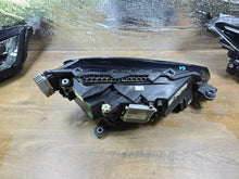 Laden Sie das Bild in den Galerie-Viewer, Frontscheinwerfer Skoda Superb III 3V1941015D Links Scheinwerfer Headlight