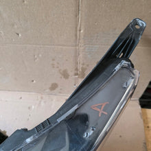 Laden Sie das Bild in den Galerie-Viewer, Frontscheinwerfer Toyota Corolla 81150-02L50 Ein Stück (Rechts oder Links)