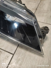Laden Sie das Bild in den Galerie-Viewer, Frontscheinwerfer Skoda Superb III 3V1941016A Rechts Scheinwerfer Headlight SCH9486570861am
