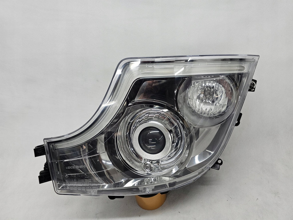 Frontscheinwerfer Mercedes-Benz A9618206639 LED Ein Stück (Rechts oder Links)