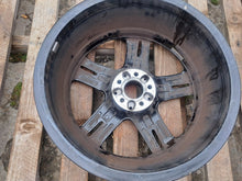 Laden Sie das Bild in den Galerie-Viewer, 1x Alufelge 19 Zoll 8.0" 5x112 43ET A2384010300 Mercedes-Benz Coupe Rim Wheel FEL2592904135bg