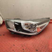 Laden Sie das Bild in den Galerie-Viewer, Frontscheinwerfer Kia Rio Links Scheinwerfer Headlight