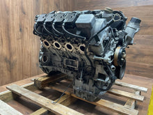 Load image into Gallery viewer, Motor Mercedes-Benz Sl R129 113961 5.0 306PS 225kW 19TKm 1989 Benzin Unkomplett MOT2593581873mc