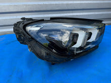 Laden Sie das Bild in den Galerie-Viewer, Frontscheinwerfer Mercedes-Benz Gle A1679061700 LED Rechts Headlight